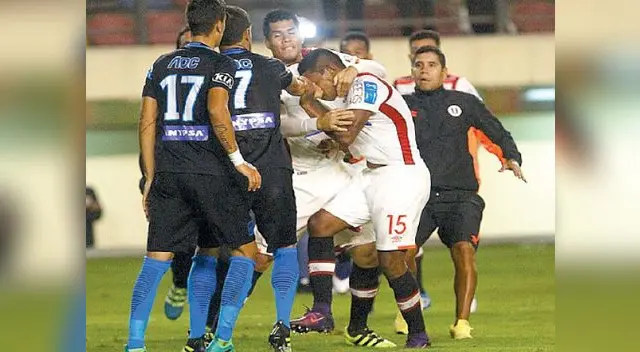 Jugadores de Alianza y Universitario protagonizaron tremenda bronca