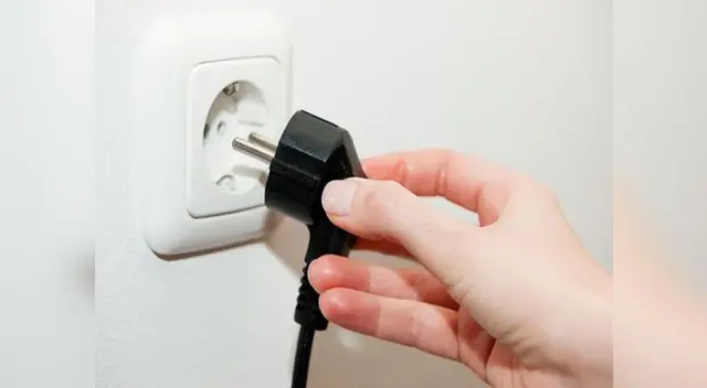 Desconecta los cargadores y reduce la contaminación en tu hogar