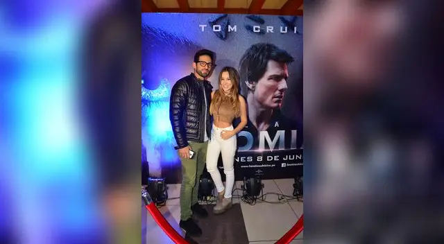 Pablo muy bien acompañado de su amor Luiciana Fuster Pablo muy bien acompañado de su amor Luiciana Fuster