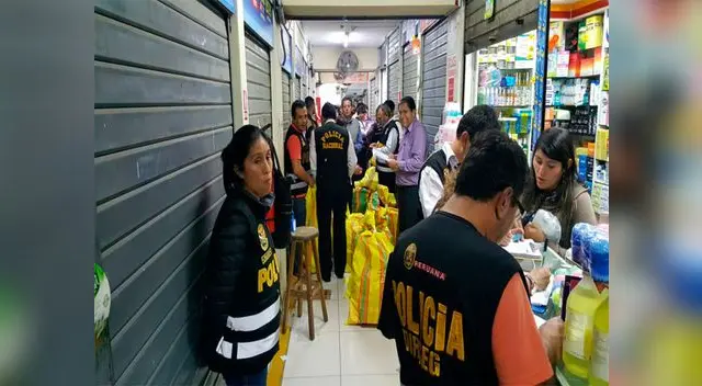La policía en plena intervención