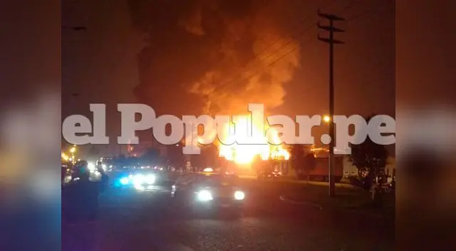 El fuego se desató después de las 8 de la noche