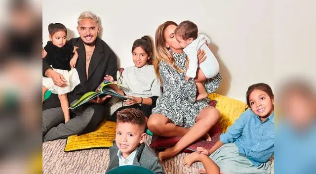 Juan Manuel Vargas posa junto a su esposa Blanca Rodríguez y sus hijos Juan Manuel Vargas posa junto a su esposa Blanca Rodríguez y sus hijos