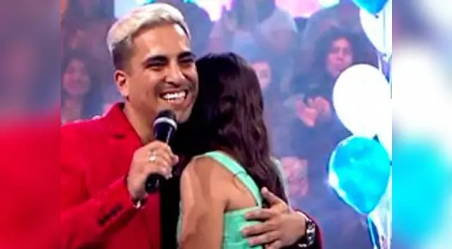 Tommy Portugal presenta a su primogénita de 15 años Tommy Portugal presenta a su primogénita de 15 años