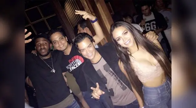 Mayra en la foto que generó muchas especulaciones