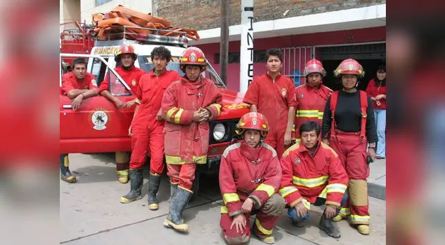 Aprueban reglamento que institucionaliza labor de bomberos voluntarios