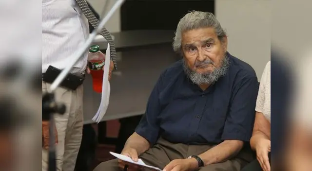 La Fiscalía solicitó cadena perpetua para el cabecilla de Sendero Luminoso Abimael Guzmán La Fiscalía solicitó cadena perpetua para el cabecilla de Sendero Luminoso Abimael Guzmán
