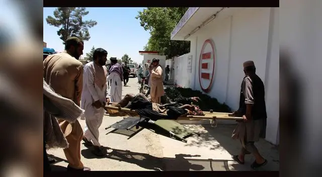 Atentado suicida en un banco deja más de 30 personas muertas Atentado suicida en un banco deja más de 30 personas muertas