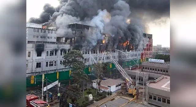 Fuego y explosiones continúan en galería Nicolini de las Malvinas 