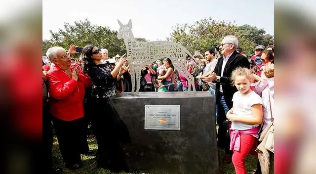 Durante la actividad se realizó, además, exhibición y desfile de los canes Durante la actividad se realizó, además, exhibición y desfile de los canes
