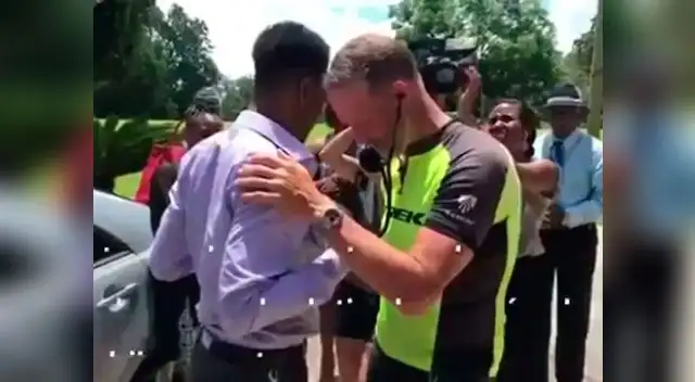 Padre no pudo contener las lágrimas al oír el corazón de su hija latiendo en otra persona Padre no pudo contener las lágrimas al oír el corazón de su hija latiendo en otra persona