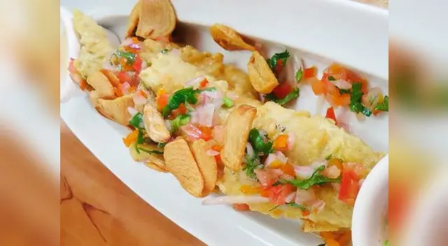 Pejerreyes arrebozados con chalaquita