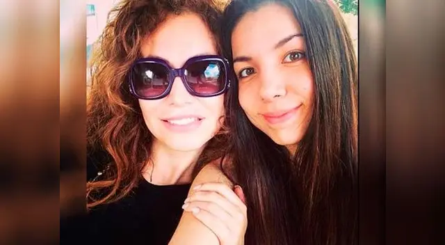 Janet Barboza orgullosa por logro de su hija Janet Barboza orgullosa por logro de su hija