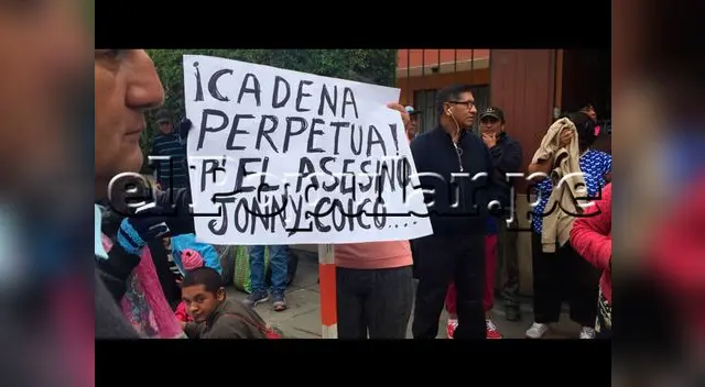Jonny Coico llegó a declarar mientras en exteriores deudos reclaman justicia