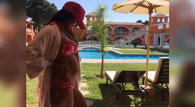 Rocio luce su panzita en una foto tomada en la Hacienda San Juan de Ica Rocio luce su panzita en una foto tomada en la Hacienda San Juan de Ica