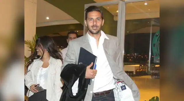 Claudio Pizarro prefiere mantenerse lejos del Perú