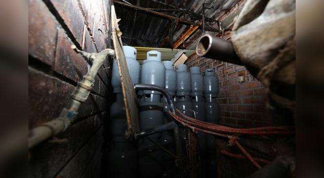 Balones eran apilados sin respetar la distancia establecida por ley