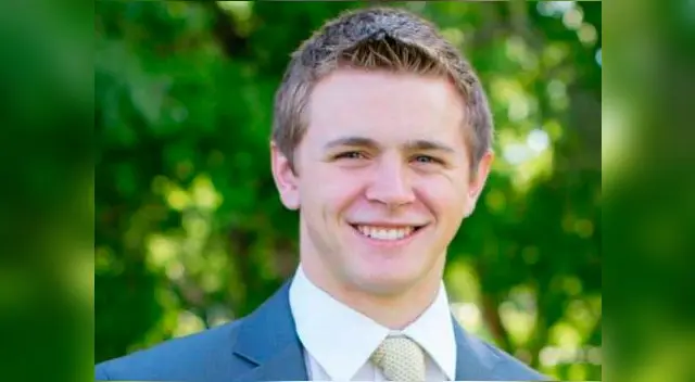 Joven quiere un empleo pero no puede por insólito tatuaje Joven quiere un empleo pero no puede por insólito tatuaje