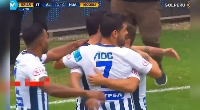 Pacheco celebra su gol con Aguiar y Pajoy