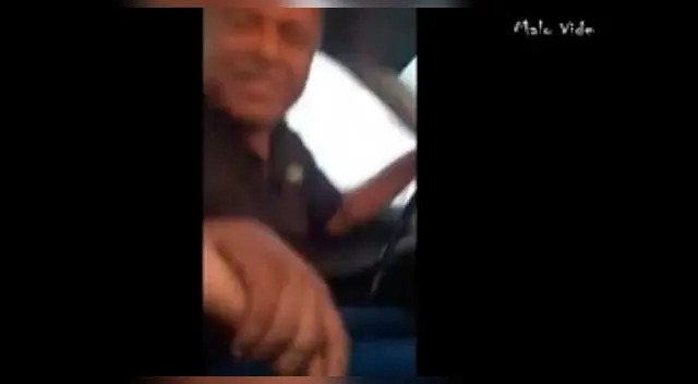 Chofer no dejó de acosar a pasajera según video registrado en YouTube