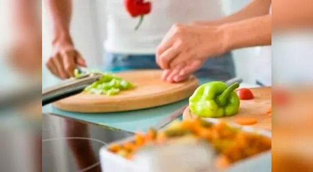 'Alimentación tóxica' es practicada por miles de jóvenes y no mide sus riesgos. 