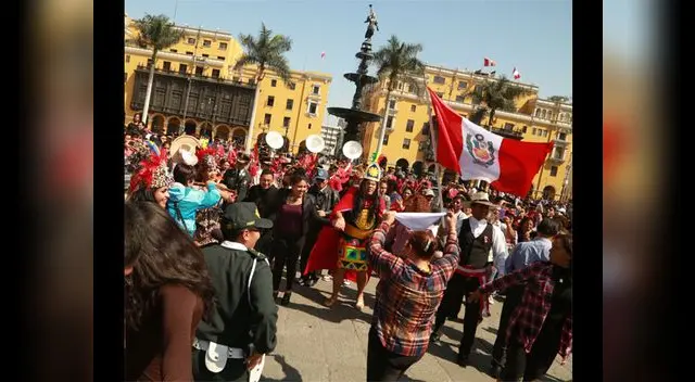 Fin de fiesta con carnaval y la PNP