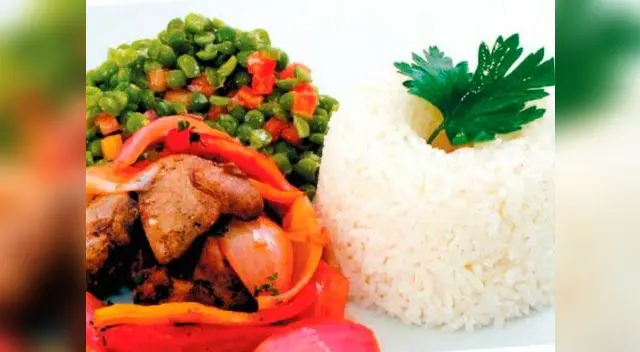 Alverjitas con hígado saltado Alverjitas con hígado saltado