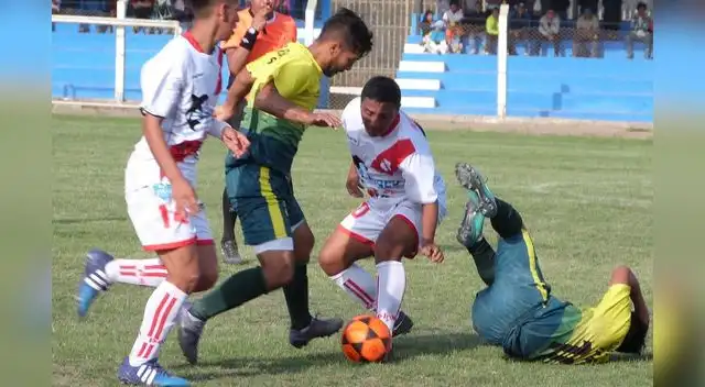 Defensor San Nicolás (Barranca) empató 2-2  con Los Ángeles Negros (Canta) y clasificó a los octavos de final. FOTO: San Nicolás