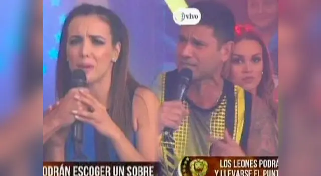 Yaco Eskenazi y Rosángela Espinoza en guerra