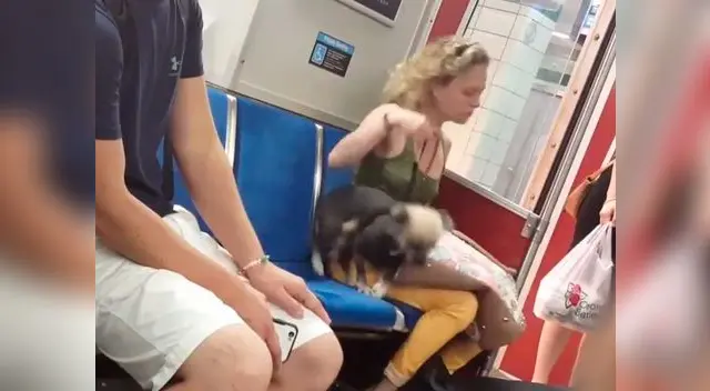 La mujer agredió salvajemente al perrito peruano en estación de tren