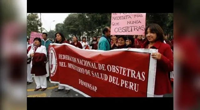 Obstetras en huelga