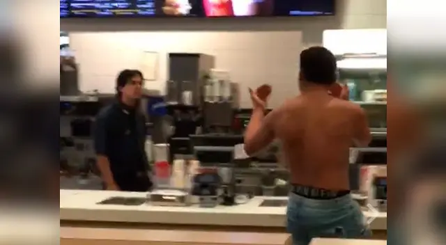 El tipo estuvo iracundo hasta la llegada de la Policía