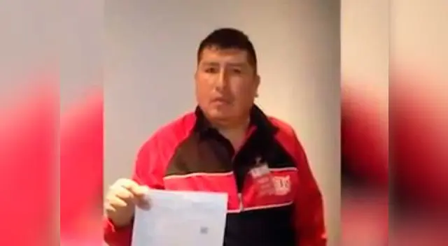 Wilfredo Pompillo con denuncia policial en mano Wilfredo Pompillo con denuncia policial en mano