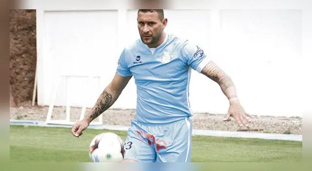 Real Garcilaso perdió seis puntos por la inscripción de Neumann