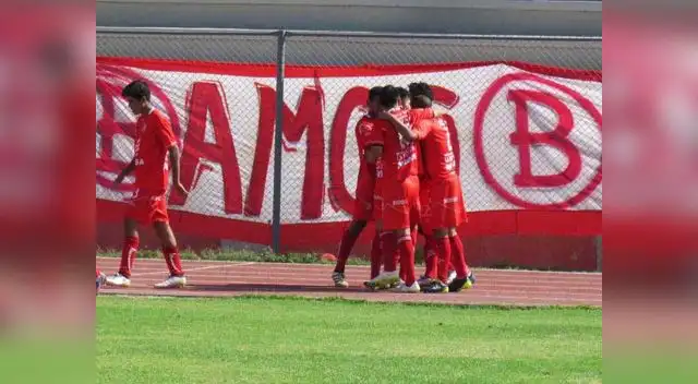 Festejo de Bolognesi por el segundo gol marcado que le aseguraba clasificación. FOTO: Facebook César Condori