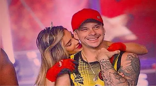 Korina cada dia más enamorada de su esposo Mario Korina cada dia más enamorada de su esposo Mario