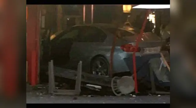 Un hombre embistió pizzería con su auto en París y mata a una niña 