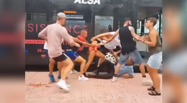 Tuvieron que intervenir varios turistas para controlar a los agresores del chofer Tuvieron que intervenir varios turistas para controlar a los agresores del chofer