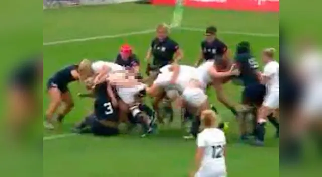 Intenso juego dejó a la jugadora en ropa interior Intenso juego dejó a la jugadora en ropa interior