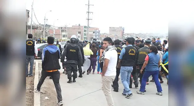 Crimen de las dos amigas causa gran conmoción en Ica donde la policía hace esfuerzos para dar con los asesinos. Crimen de las dos amigas causa gran conmoción en Ica donde la policía hace esfuerzos para dar con los asesinos.