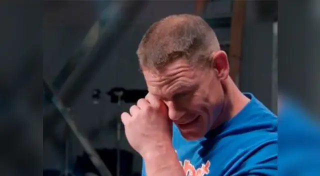 El luchador de WWE terminó conmovido por este gesto de sus fans