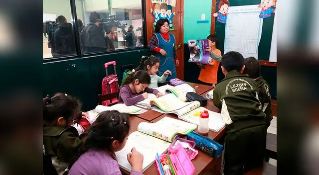 Con cierto ausentismo de alumnos se reinician clases.