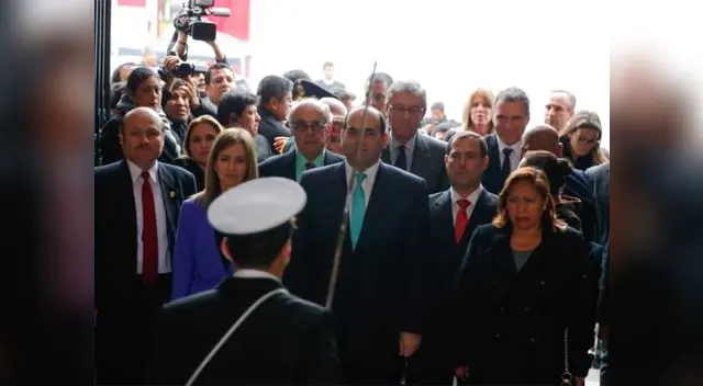 Gabinete Zavala es cortado en pedazos al no recibir ratificación de confianza