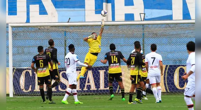 José Carvallo tuvo atajadas felinas
