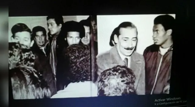 Videla en el vestuario de Perú