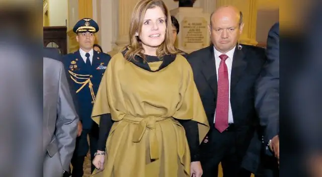 Salió al frente de las especulaciones. Salió al frente de las especulaciones.