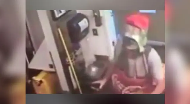 Delincuente utilizó el disfraz para no ser reconocido Delincuente utilizó el disfraz para no ser reconocido