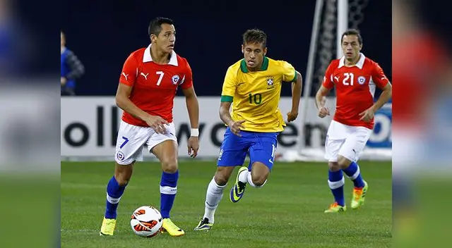Neymar y Alexis Sánchez se verán las caras este martes