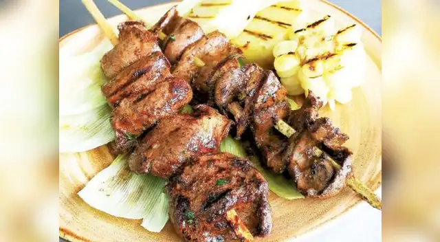Anticuchos criollos 