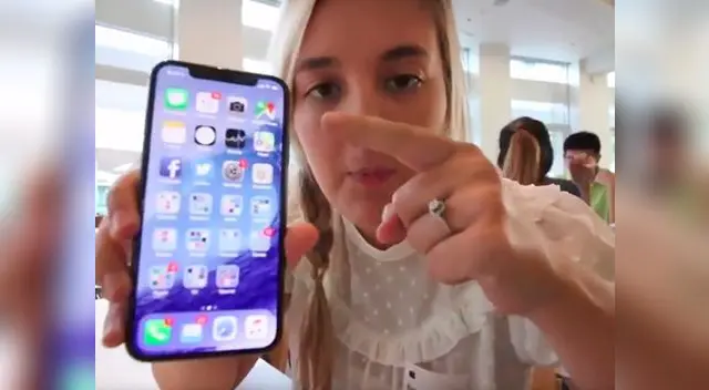 La joven causó el despido de su padre