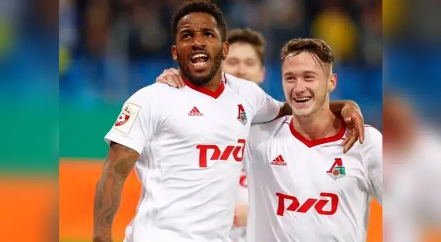 Farfán es alabado por los fans del Lokomotiv